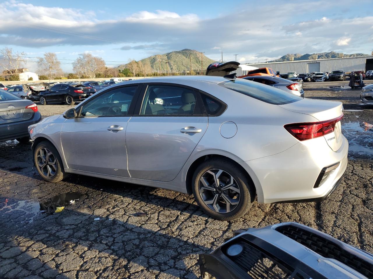 3KPF24AD1LE233068 2020 Kia Forte Fe