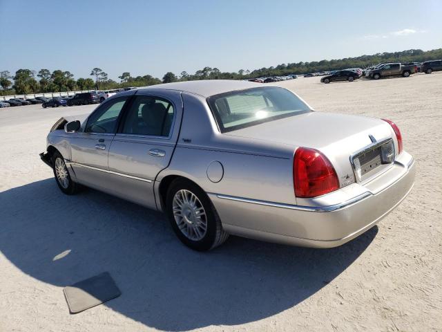 2LNBL8CV9BX754598 Lincoln TOWNCAR