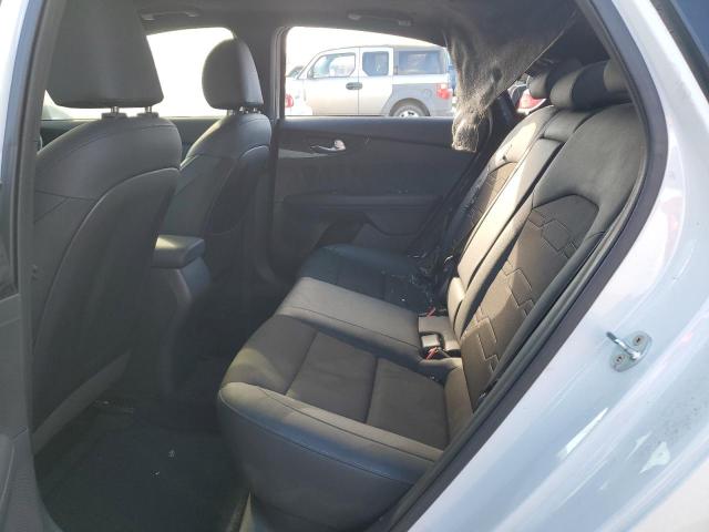 3KPF34AD6ME377455 KIA Forte Gt Line
