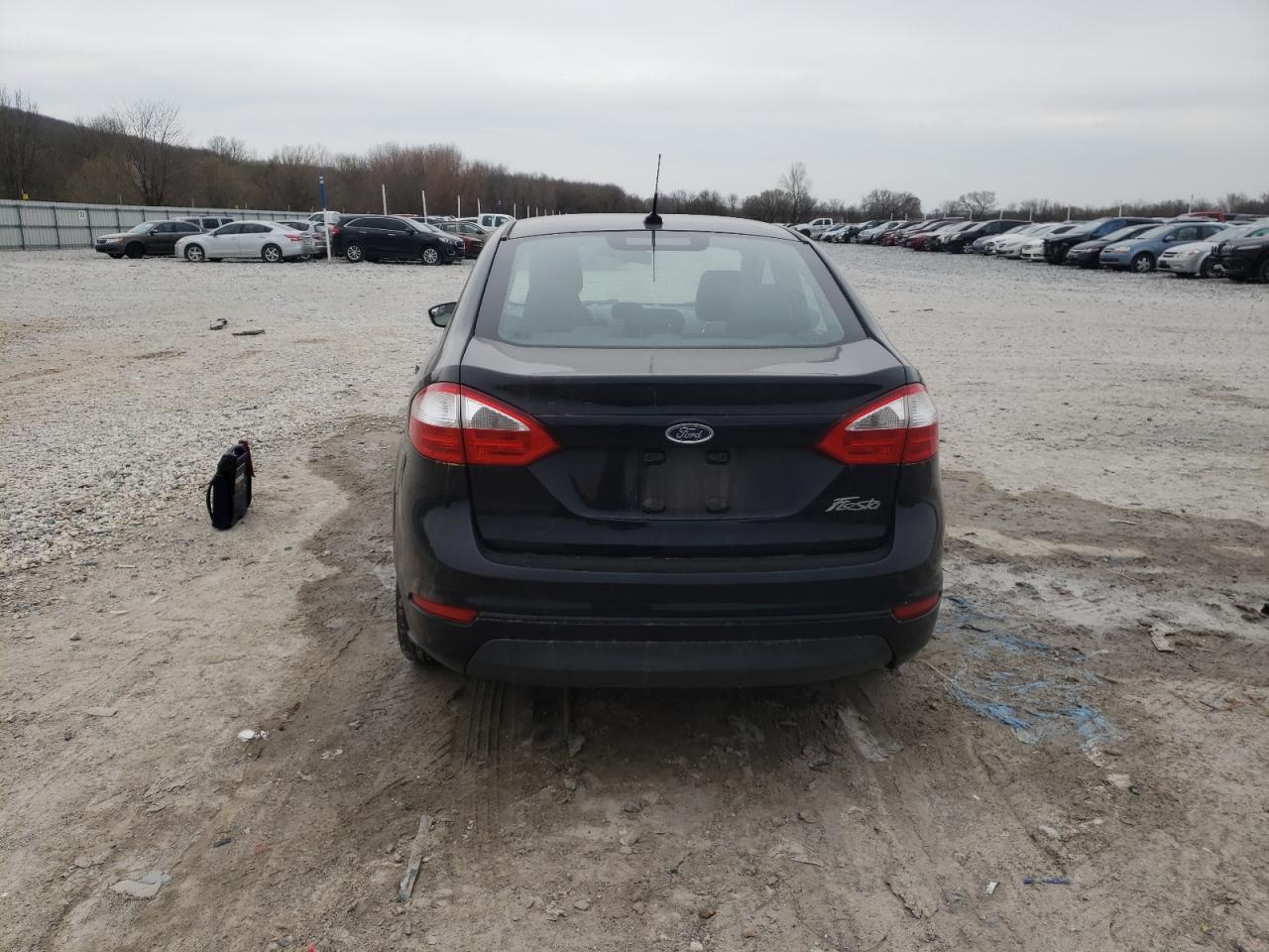 VIN: 3FADP4AJ5GM126511 2016 FORD FIESTA