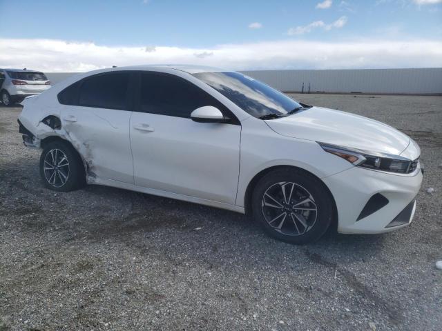 3KPF24AD5NE486803 KIA FORTE FE