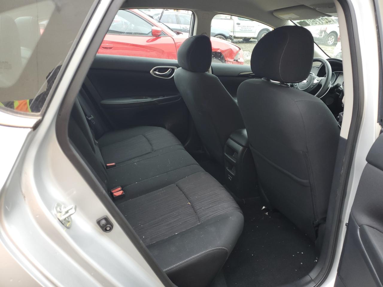 3N1AB7AP7KY411085 NISSAN SENTRA 2019