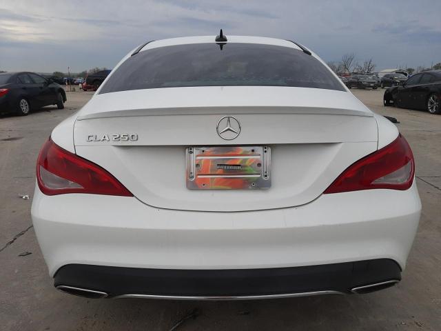 2019 MERCEDES-BENZ CLA 250 WDDSJ4EB3KN739916
