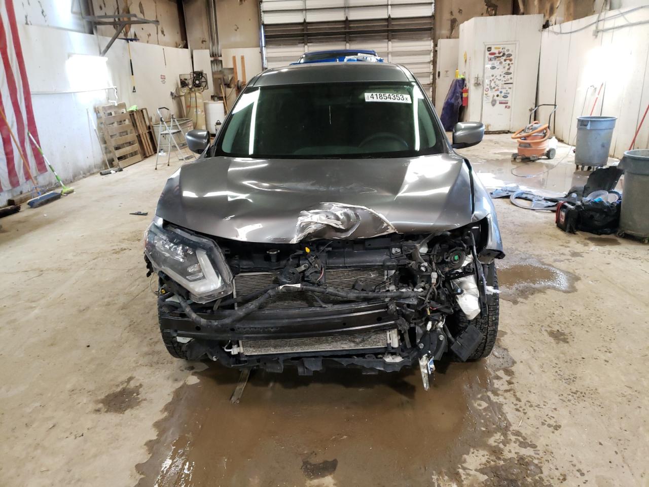 KNMAT2MT1HP570460 NISSAN ROGUE 2017