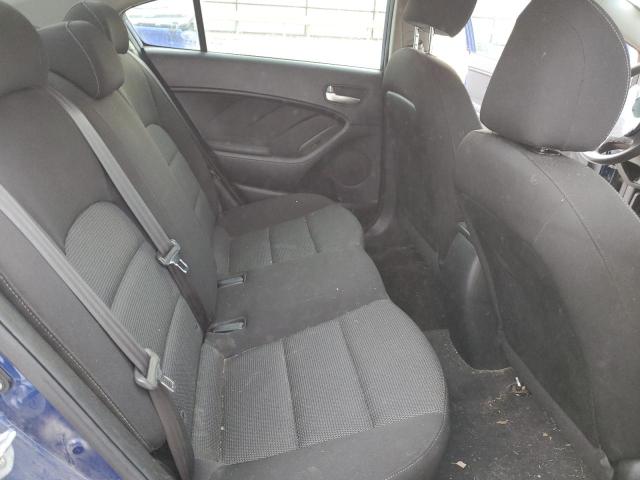3KPFK4A7XHE055579 KIA FORTE LX