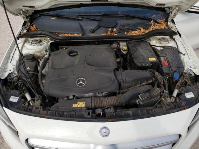 2015 MERCEDES-BENZ GLA 250 - WDCTG4EB1FJ163537