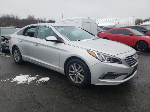2015 HYUNDAI SONATA SE 5NPE24AFXFH212149