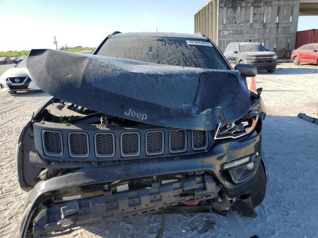 3C4NJDDB8LT127575 Jeep Compass Trailhawk