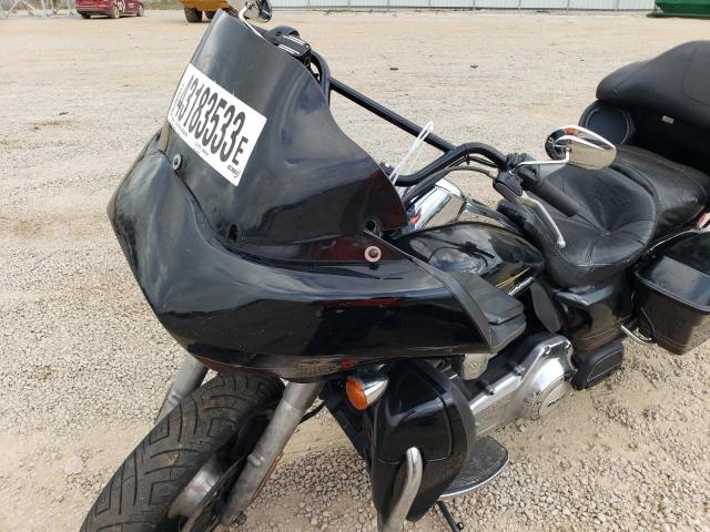 2011 HARLEY-DAVIDSON FLTRU - 1HD1KGM12BB657737