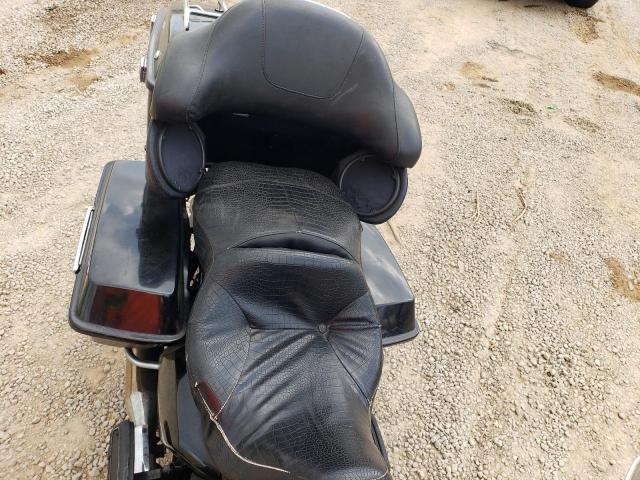 2011 HARLEY-DAVIDSON FLTRU - 1HD1KGM12BB657737