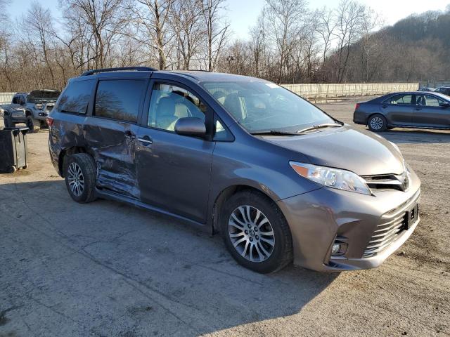 2018 TOYOTA SIENNA XLE 5TDYZ3DC1JS919373