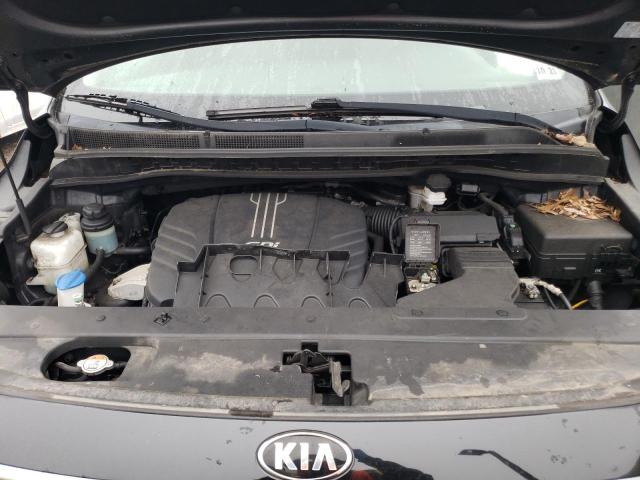 KNDMB5C14H6305121 KIA SEDONA LX
