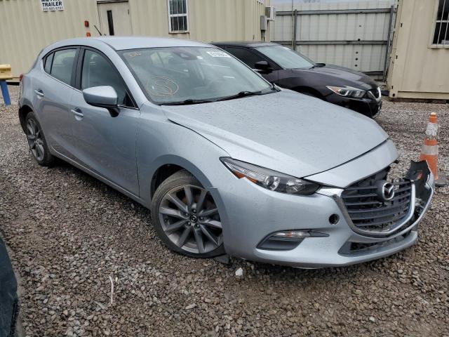 3MZBN1L35JM203757 Mazda 3 TOURING