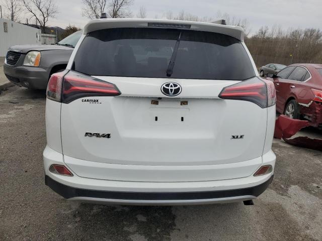2016 TOYOTA RAV4 XLE JTMWFREV4GJ086337