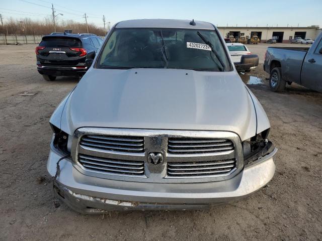 2017 RAM 1500 SLT 3C6RR7LT0HG505398