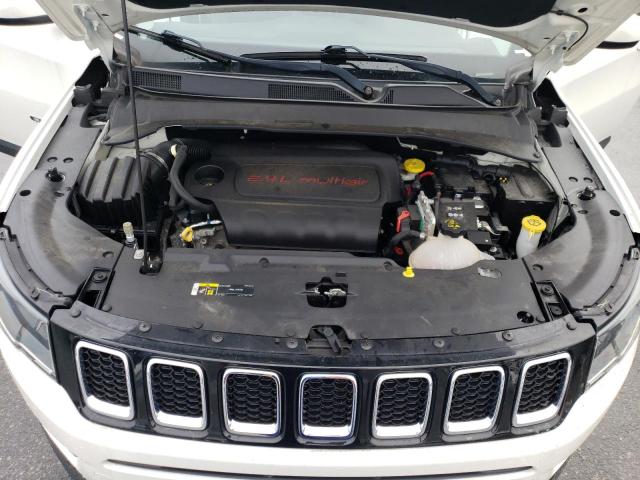 3C4NJCBB1JT441174 Jeep Compass Latitude