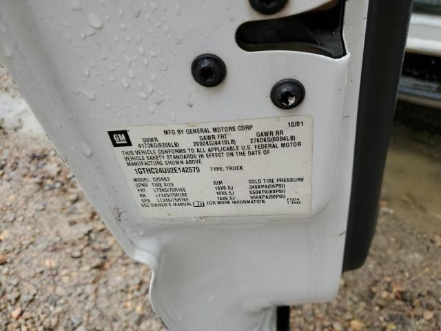 1GTHC24U92E142579 GMC Sierra