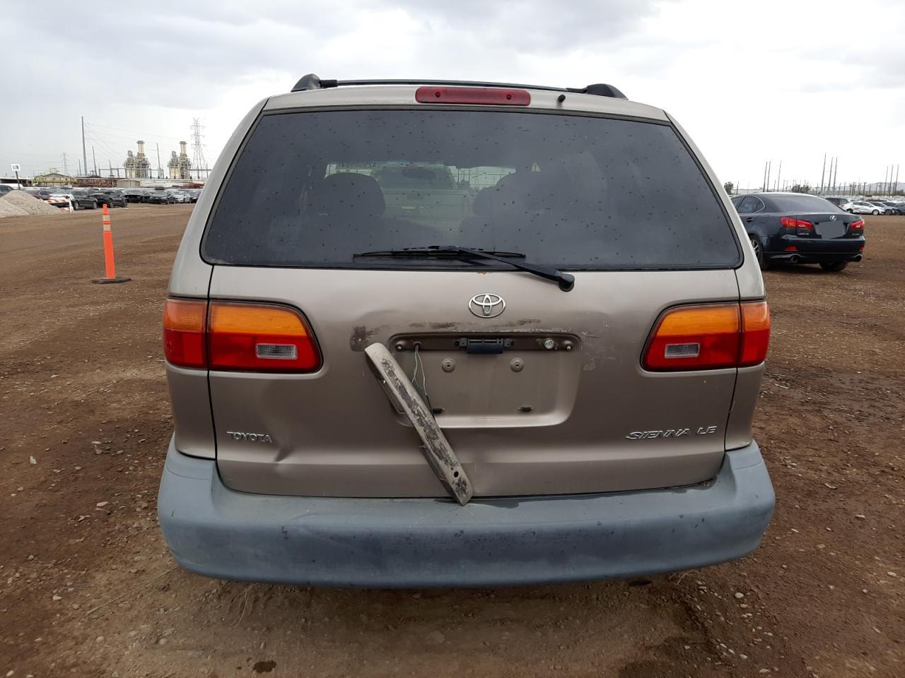 1998 Toyota Sienna Le VIN: 4T3ZF13C5WU063438 Lot: 69289893