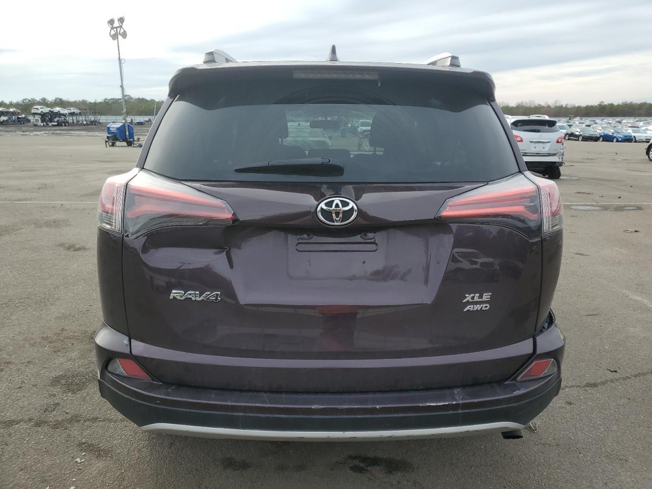 2T3RFREV1GW487620 TOYOTA RAV4 2016