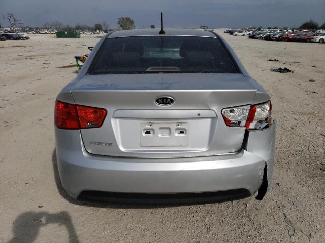 KNAFT4A27C5641563 KIA FORTE LX