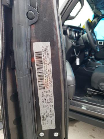 1C4GJXAGXJW255754 Jeep Wrangler Sport