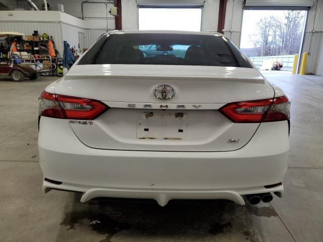 2018 TOYOTA CAMRY L 4T1B11HK0JU659610
