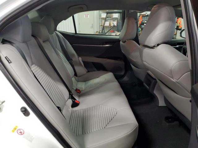 2018 TOYOTA CAMRY L 4T1B11HK0JU659610