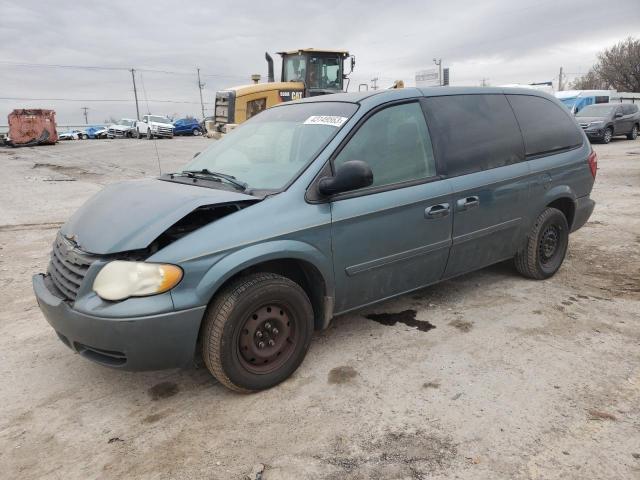 2005 Chrysler Town & Country LX