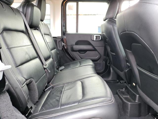 1C4HJXEN8JW175947 Jeep Wrangler Unlimited Sahara