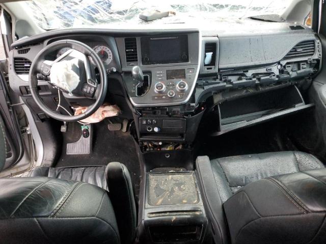 2017 TOYOTA SIENNA SE 5TDXZ3DC8HS828848