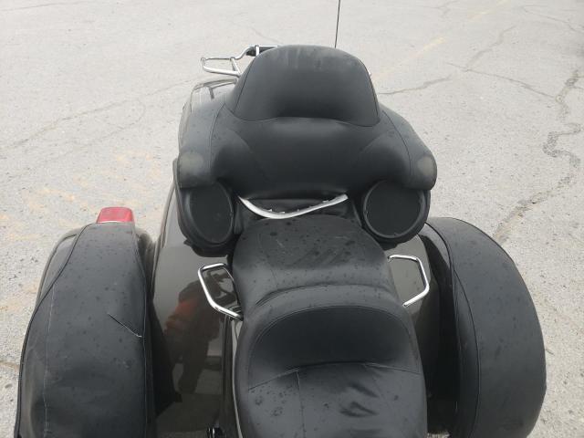 2020 HARLEY-DAVIDSON FLHTCUTG 1HD1MAF1XLB858713