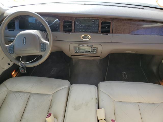 1LNFM83W9WY614533 Lincoln TOWNCAR