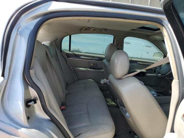 1LNHM82W57Y631793 Lincoln TOWNCAR