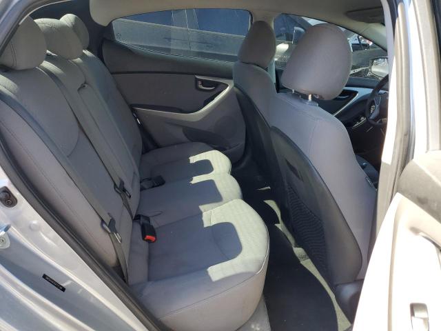 5NPDH4AE0GH725381 Hyundai ELANTRA SE