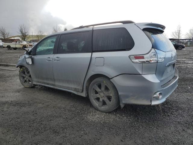 2017 TOYOTA SIENNA SE 5TDXZ3DC8HS828848
