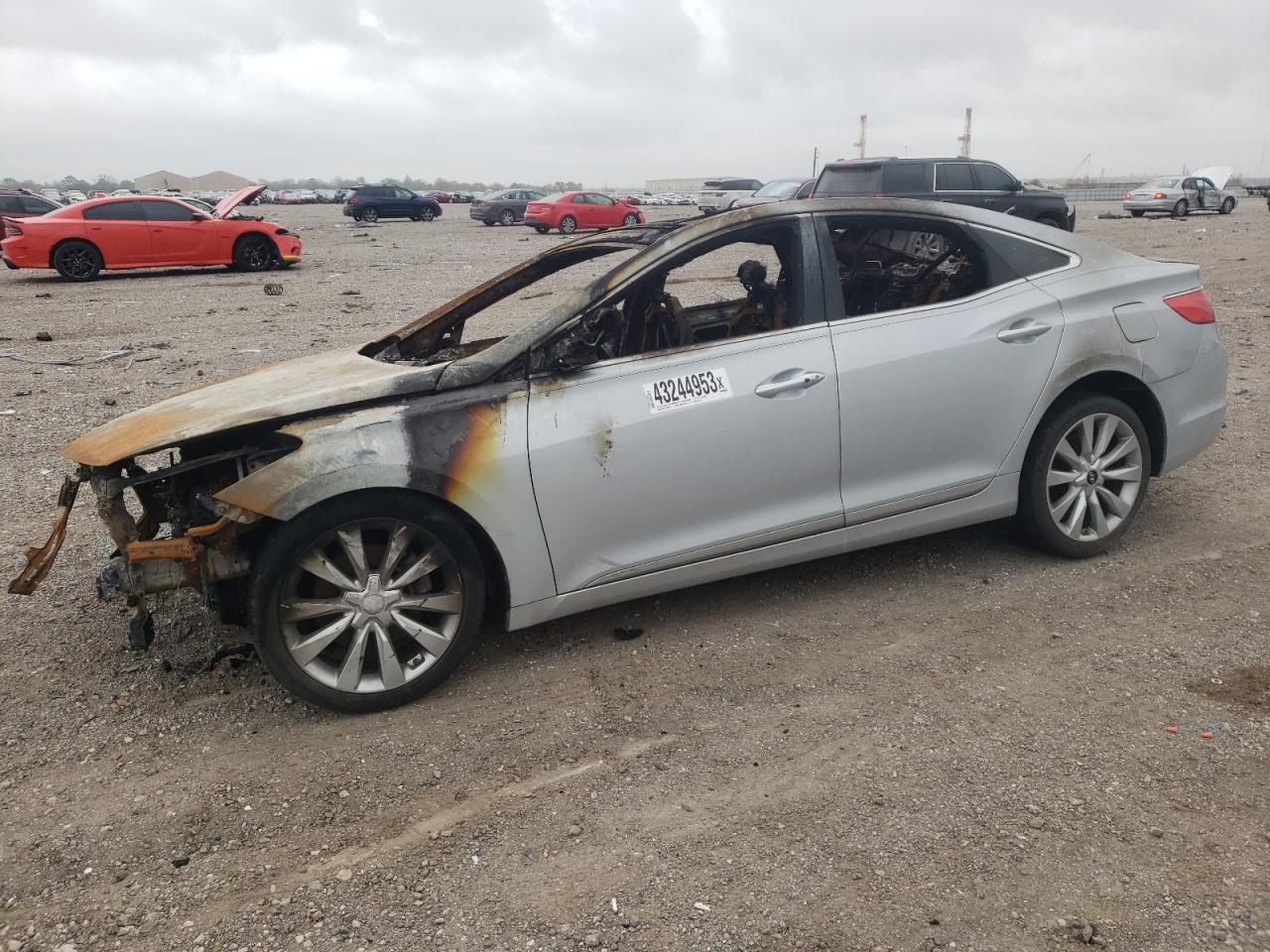 KMHFH4JG3HA587835 HYUNDAI AZERA LIMI 2017