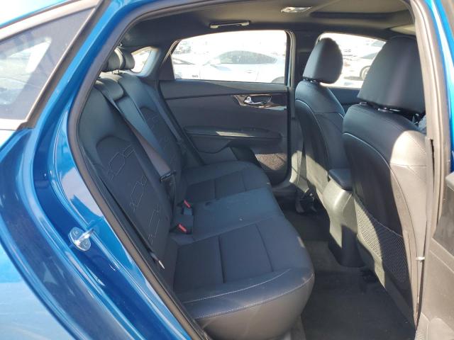 3KPF54AD7NE472425 KIA Forte Gt Line