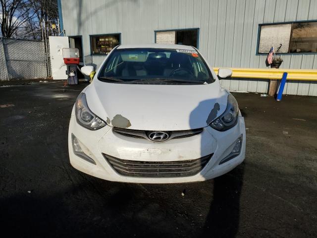 5NPDH4AE7FH565028 Hyundai ELANTRA SE