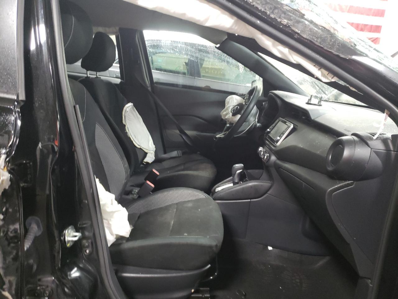 3N1CP5CU8KL558160 NISSAN KICKS 2019