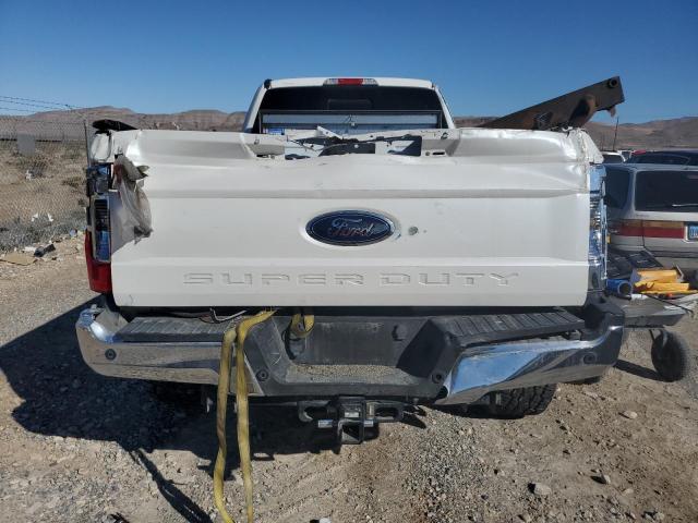 1FT8W3BTXJEC79715 Ford F350 Super Duty