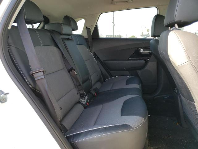 KNDCC3LG5N5138738 KIA NIRO S