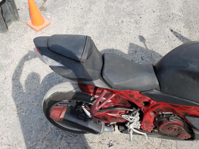 2011 SUZUKI GSX750 - JS1GR7MA9B2102933