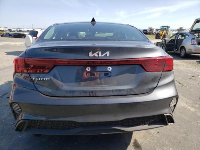 3KPF24AD3PE572758 KIA FORTE LX