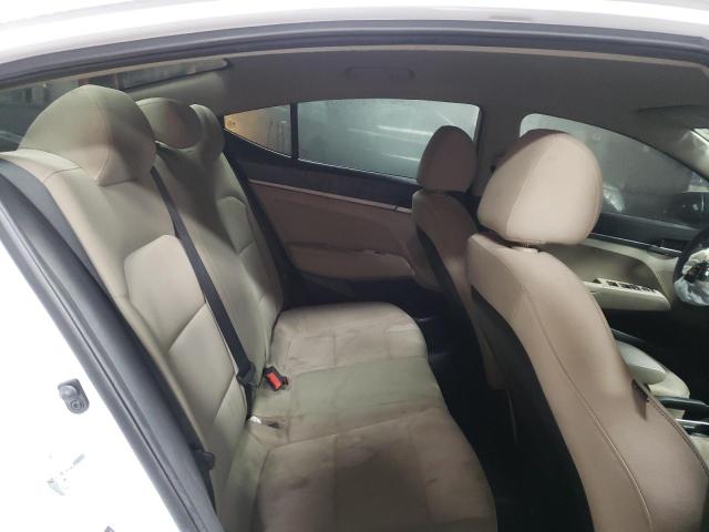 2018 HYUNDAI ELANTRA SE 5NPD74LF9JH214106