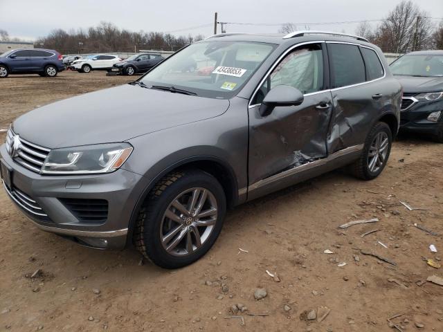 Volkswagen Touareg salvage cars for sale: 2016 Volkswagen Touareg Sport