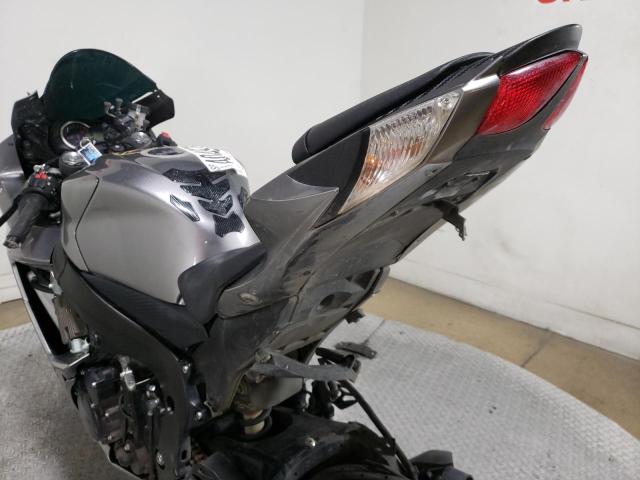 2018 SUZUKI GSX-R600 - JS1GN7FA2J2100206