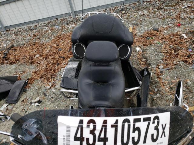 2011 HARLEY-DAVIDSON FLHTK - 1HD1KEM13BB651658
