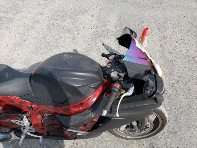 2011 SUZUKI GSX750 - JS1GR7MA9B2102933