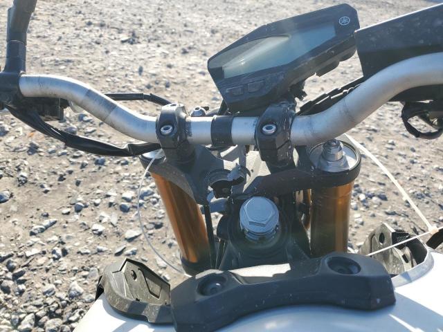 2015 YAMAHA FZ09 JYARN33E3FA005161