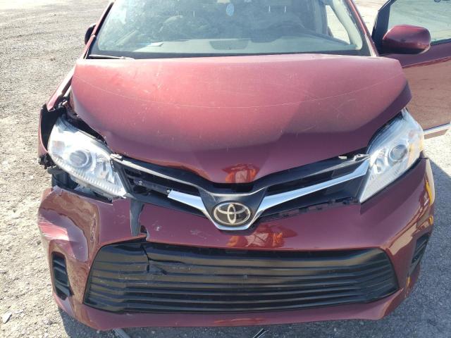 5TDKZ3DCXJS915294 Toyota SIENNA LE